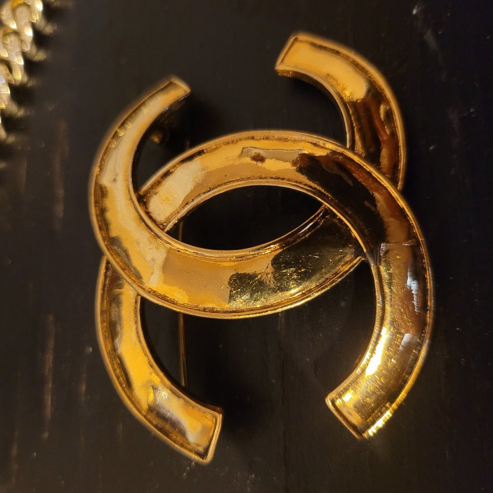 Chanel brooch pin